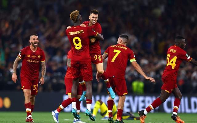 霍伊别尔远射世界波,热刺主场力克阿斯顿维拉