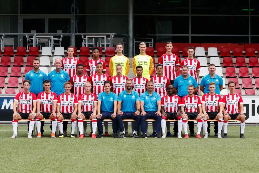 斯图加特青年才俊亮眼,主场击溃老牌劲旅